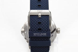 11105_watchlounge_lo.jpg