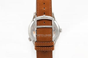 11928_watchlounge_lo.jpg